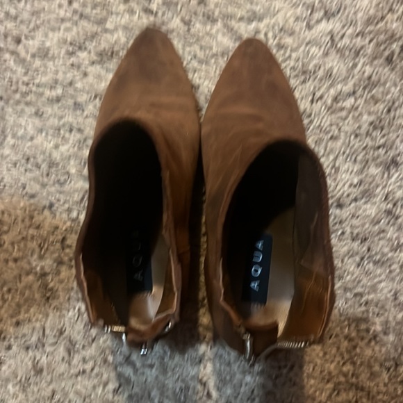 Aqua brown suede booties (size 6.5) - Picture 2 of 8